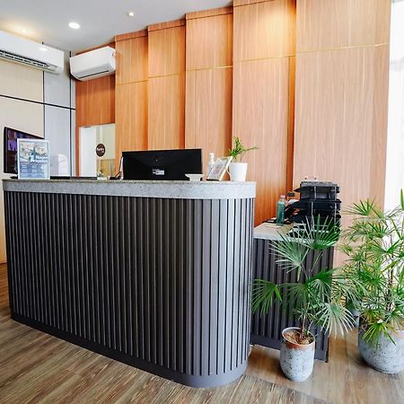Wangs Hotel Gurney Drive George Town Esterno foto