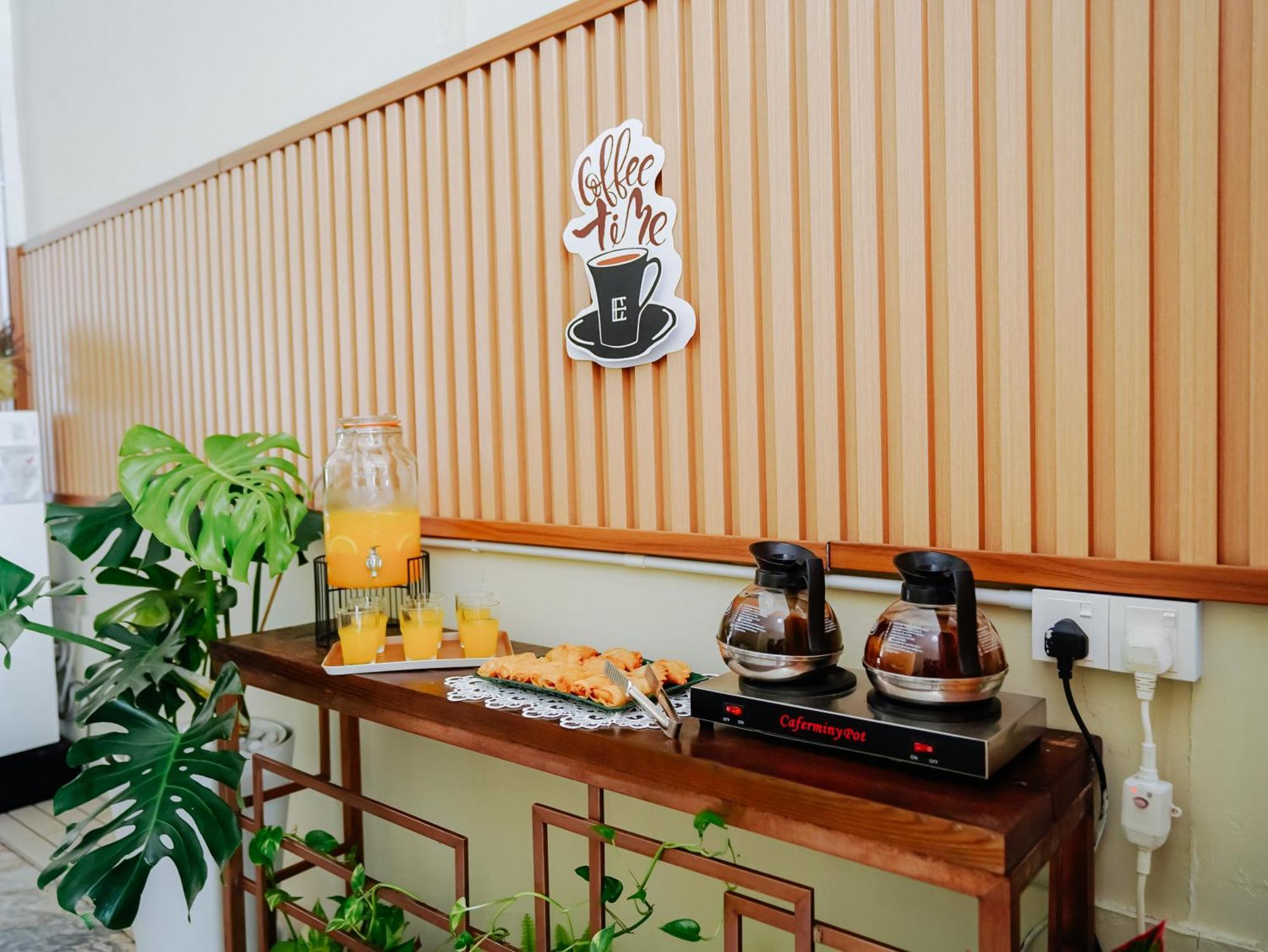 Wangs Hotel Gurney Drive George Town Esterno foto