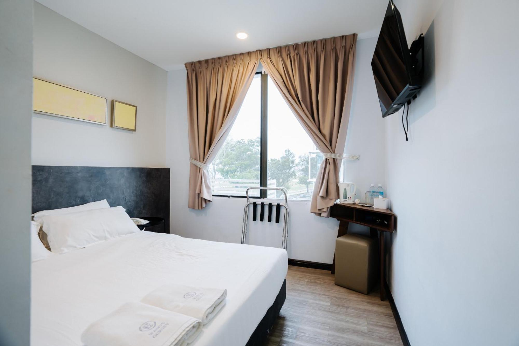 Wangs Hotel Gurney Drive George Town Esterno foto
