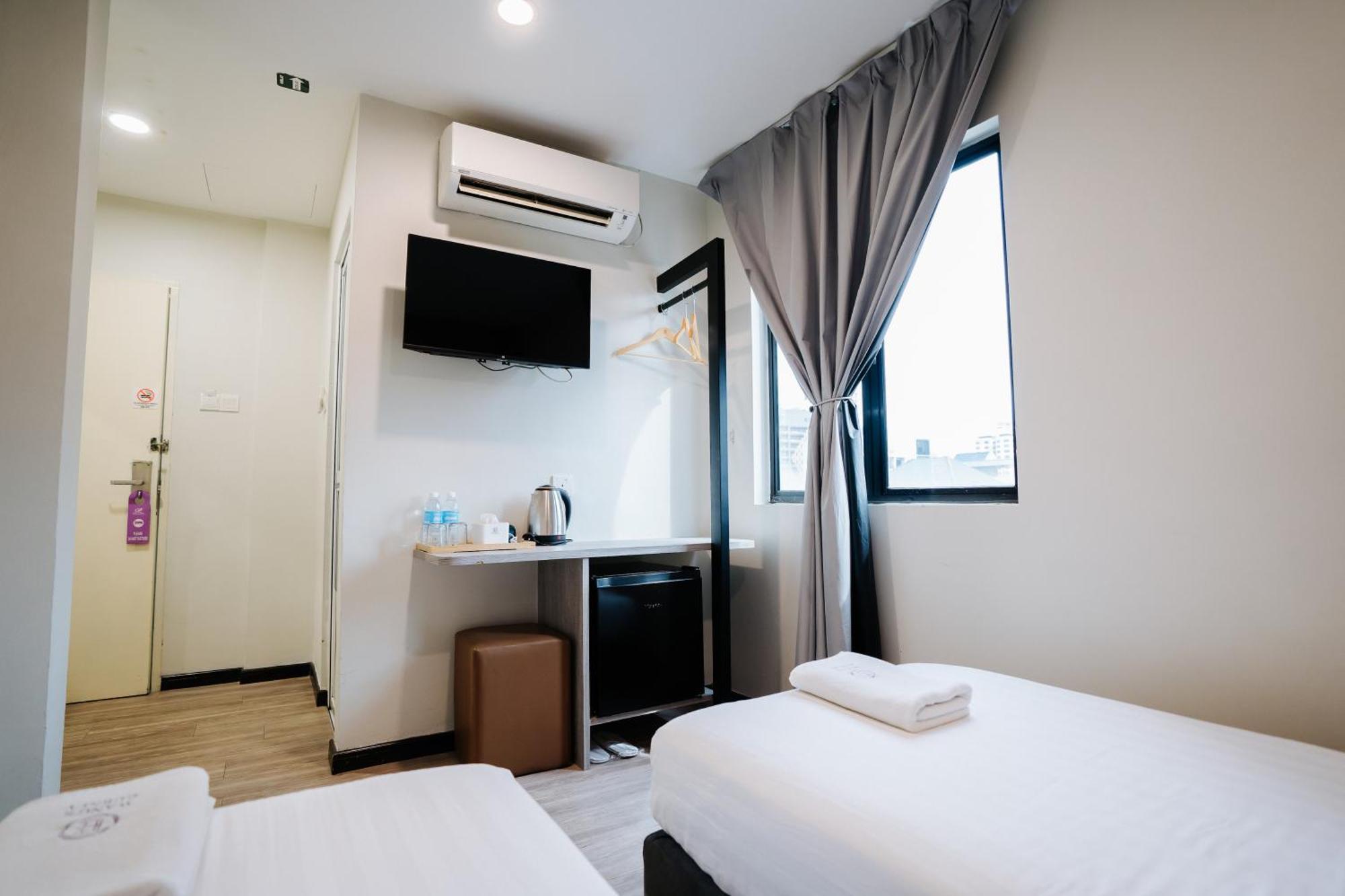 Wangs Hotel Gurney Drive George Town Esterno foto